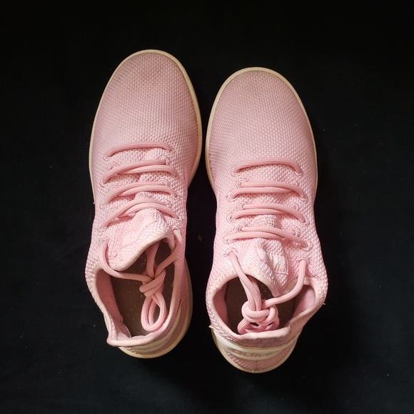 Size 8 - adidas Court Adapt True Pink. - Picture 4 of 6